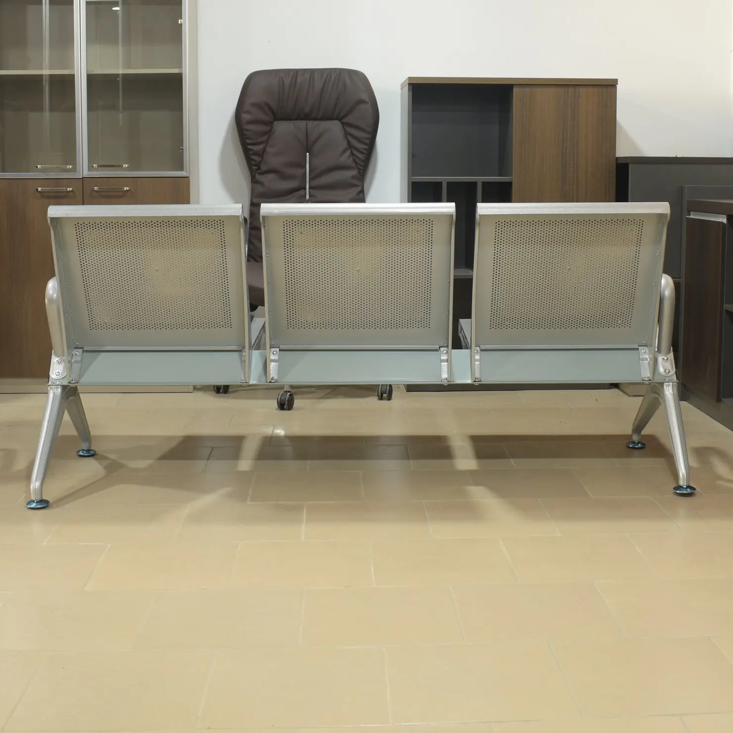 Heavy-Duty-Waiting-Bench-2.webp